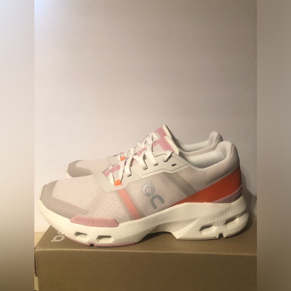 On -Cloudpulse Training Sneaker
